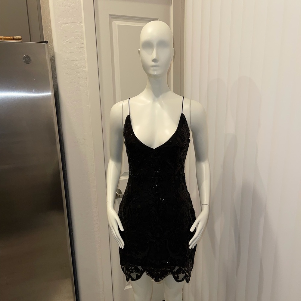 Beautiful New Year’s Eve dress sequence/Never worn